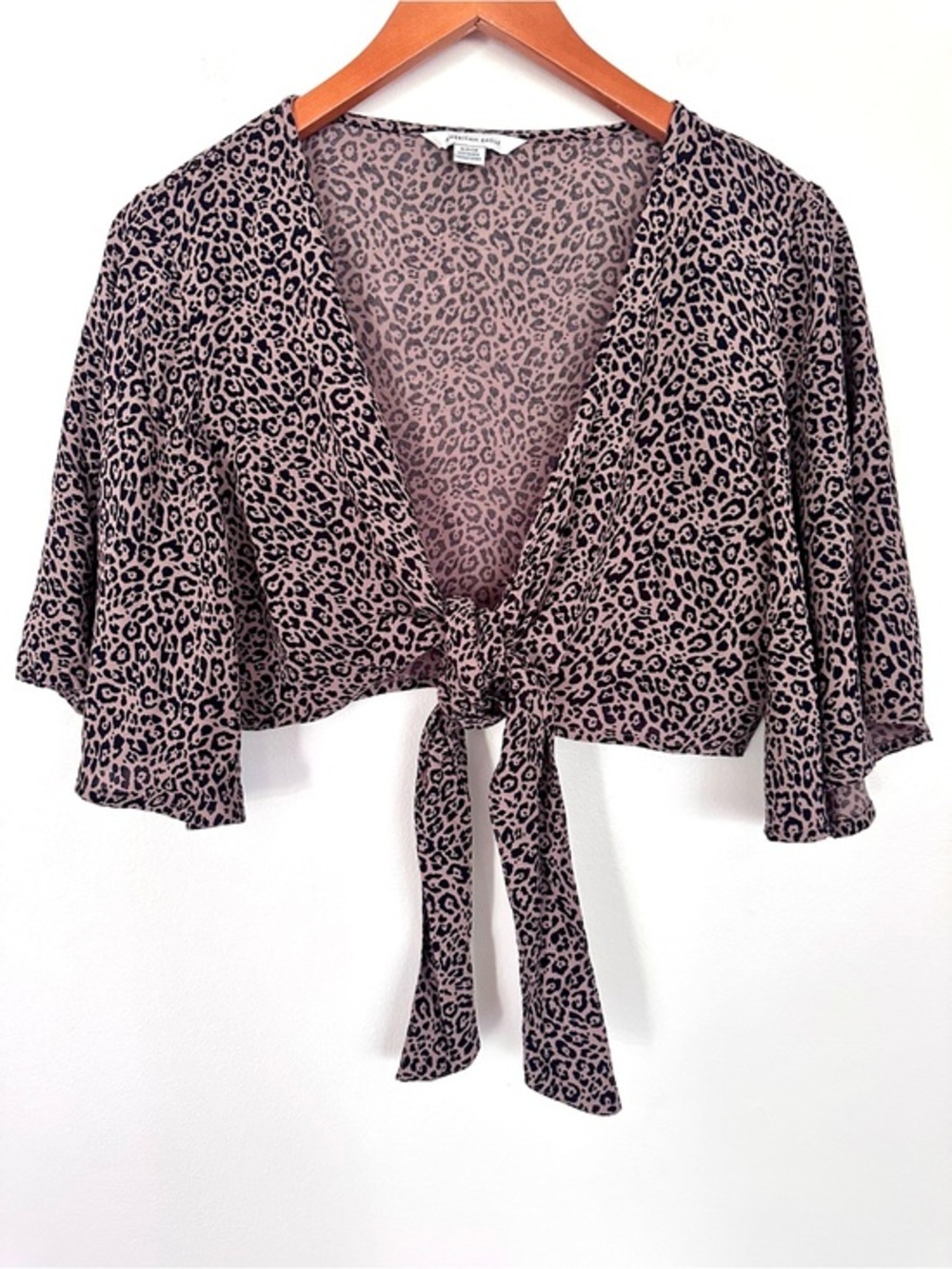 American Eagle Outfitters Tan and Brown Leopard Print Crop Top Size Small